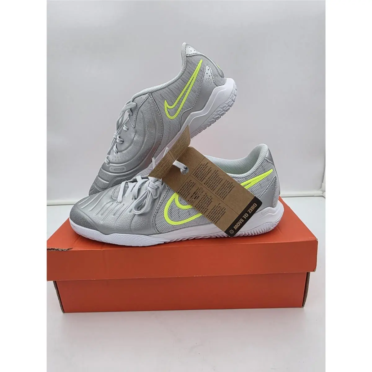 Men`s 9 Nike Tiempo Legend 10 Academy IC Mad Voltage Pack DV4341-001