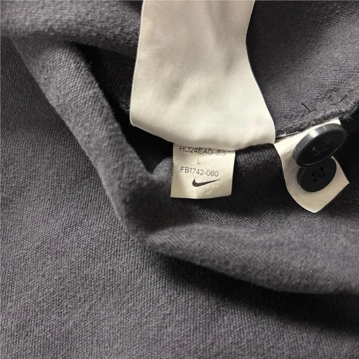 Nike clothing - Black (UPC: 197600964600) 5