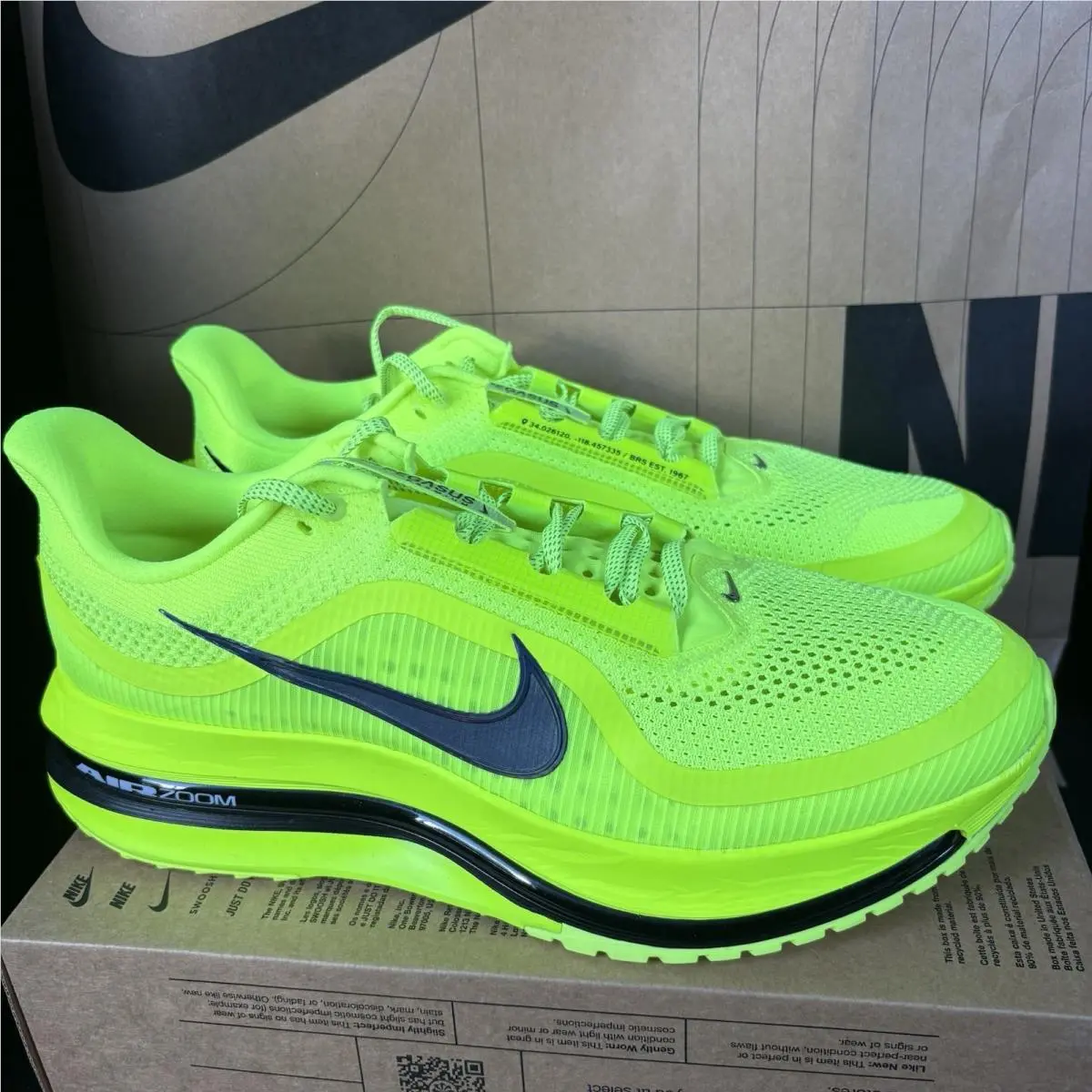 Pegasus Premium Running Volt Yellow Nby HQ2592 700 Men`s Size 9 by Nike
