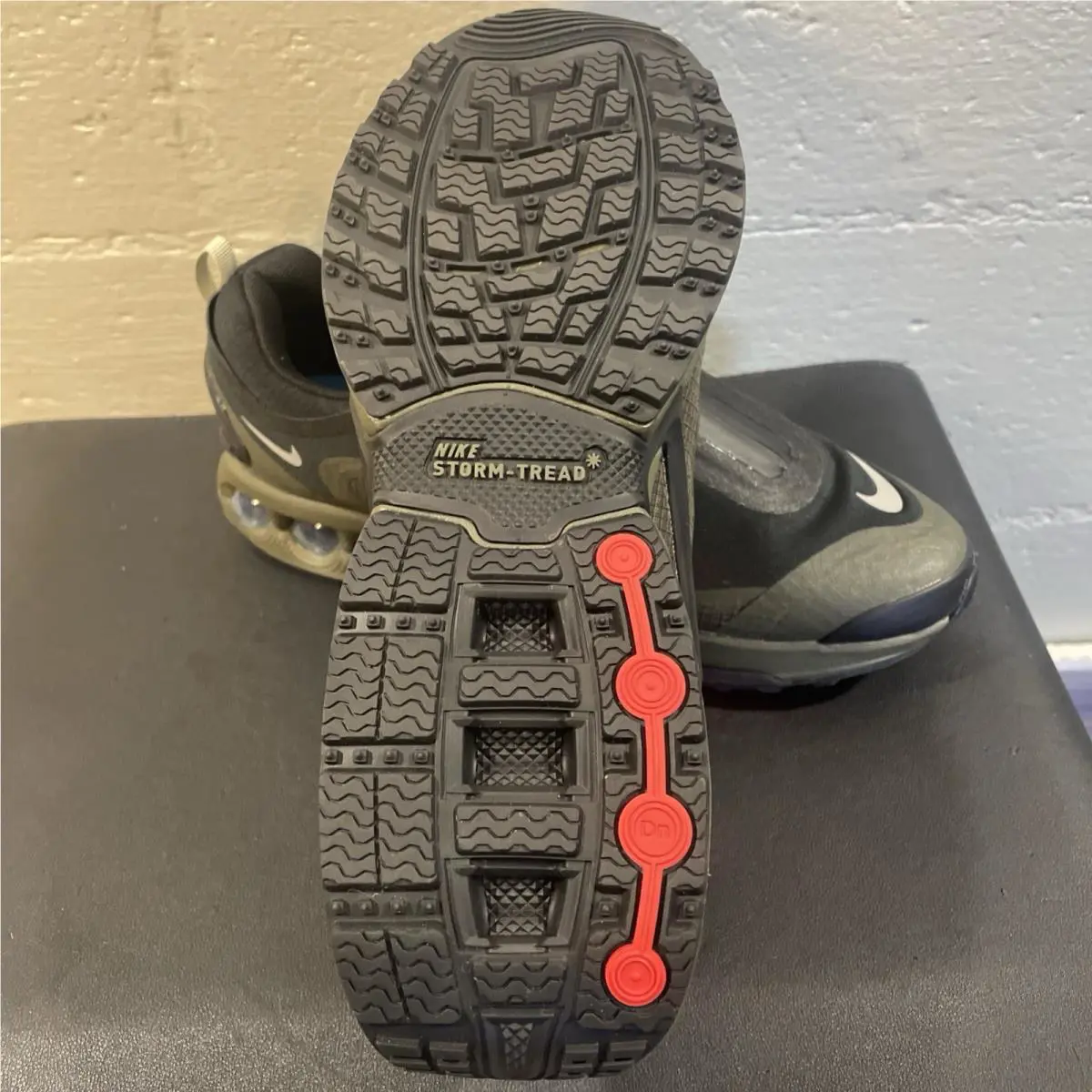 Nike shoes - Nike Air Max Dn Roam - Black/Cargo Khaki/Stone/Metallic Silver 7