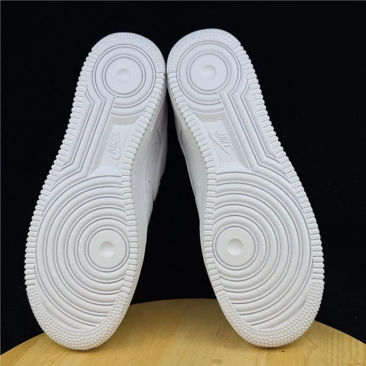 Nike shoes - White 7