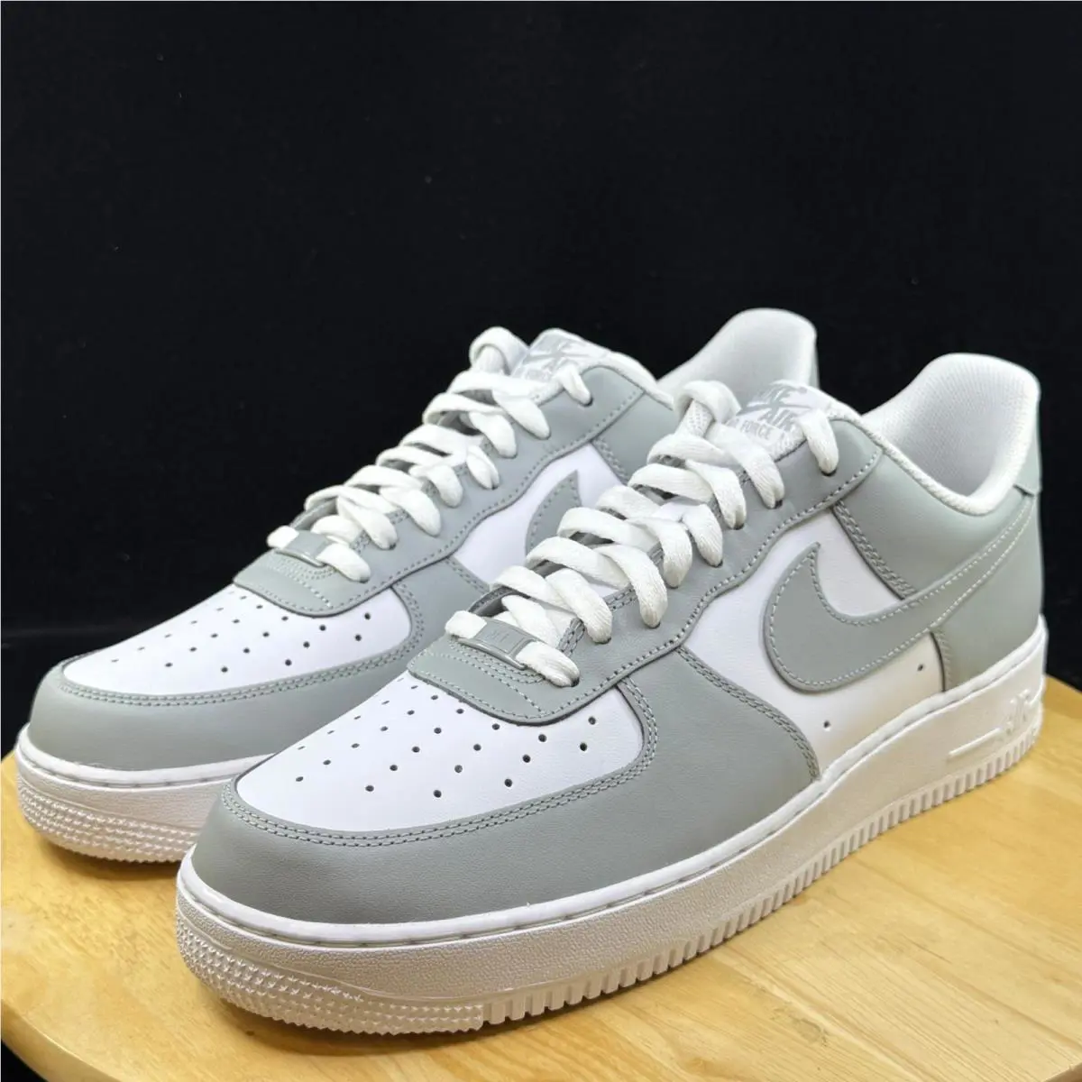 Nike shoes - White 5
