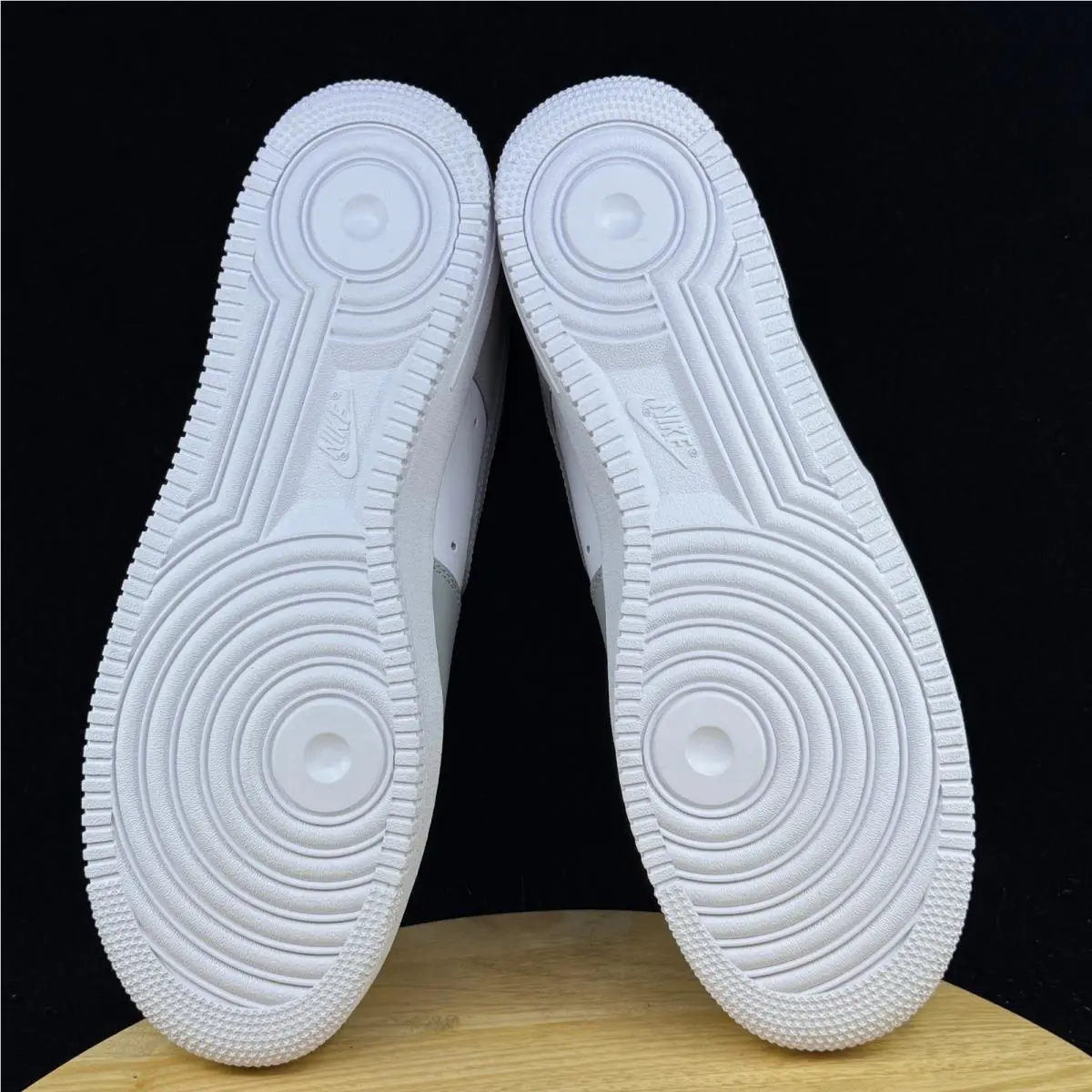 Nike shoes - White 7
