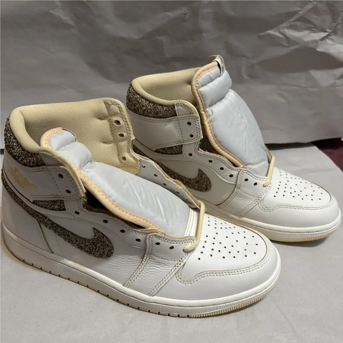 Nike shoes - Nike Air Jordan 1 Retro Hi OG Craft - Ivory 0