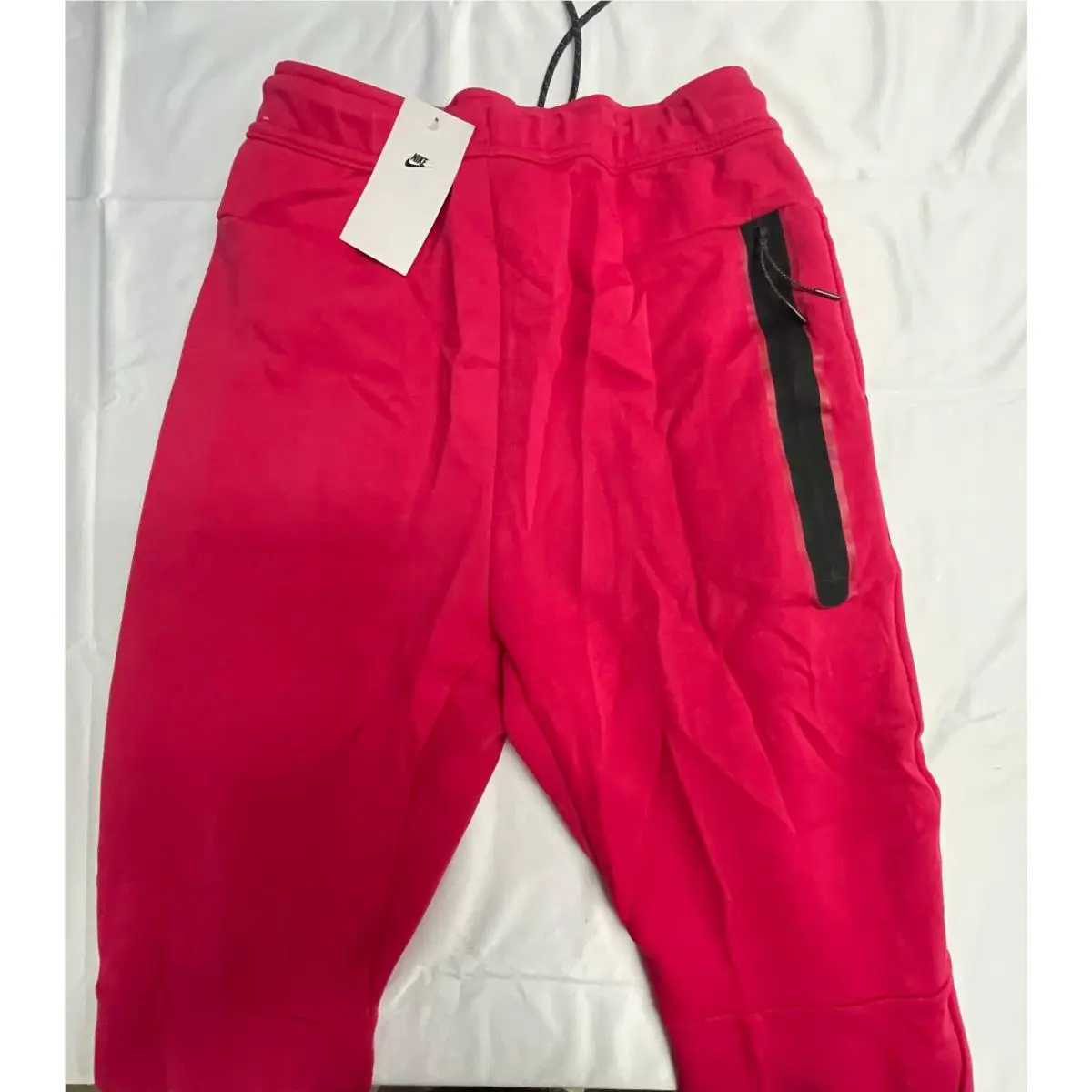 Nike clothing - Berry Red (UPC: 195242880678) 5