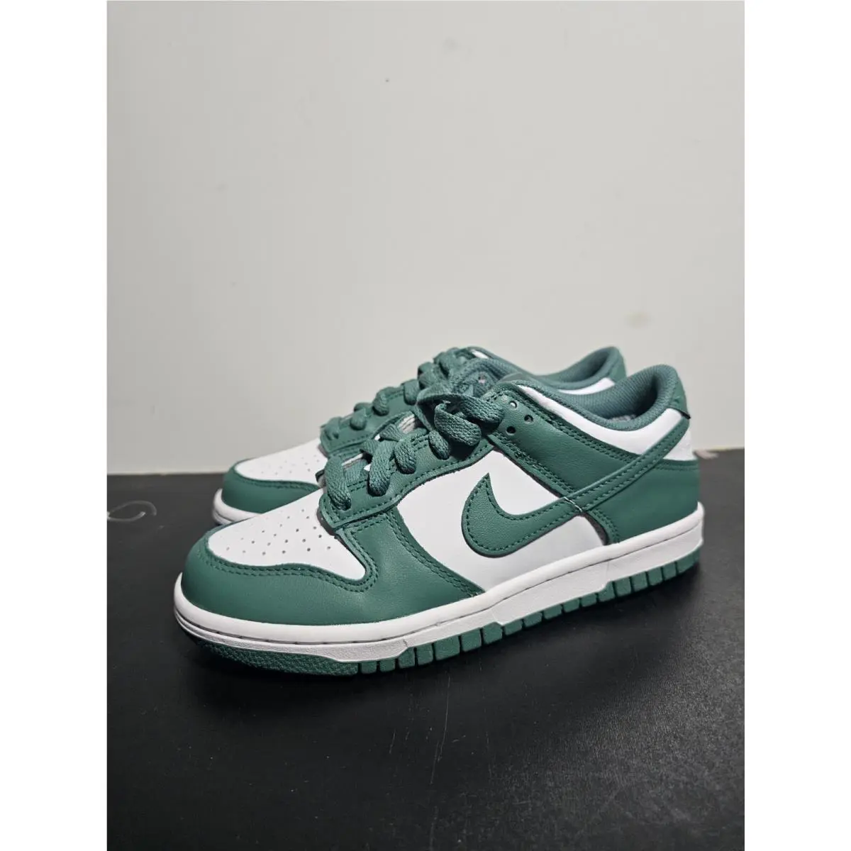 Nike shoes - HF4798-100 - HF4798-100 - Green 0