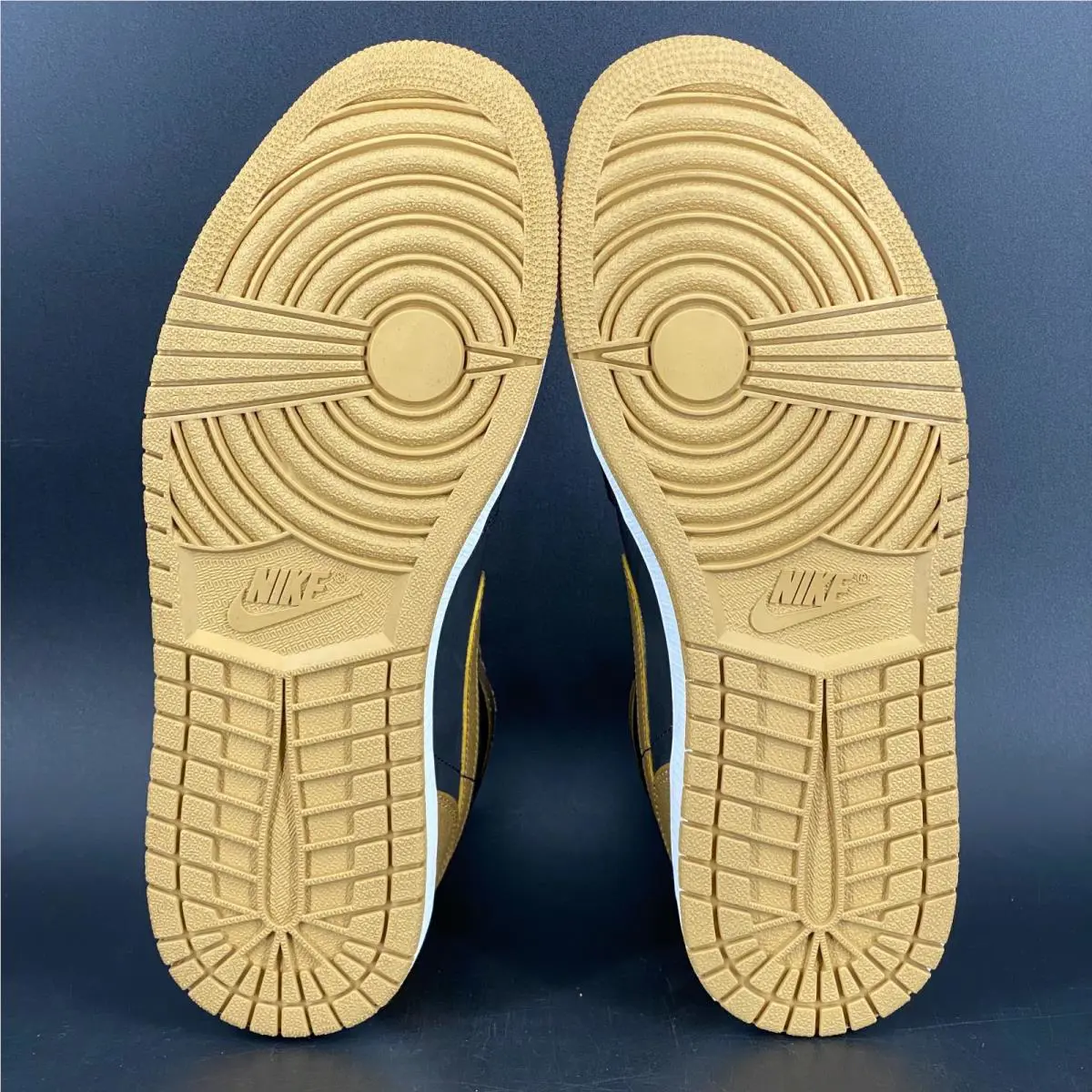 Nike shoes - Gold (UPC: 888408077165) 5