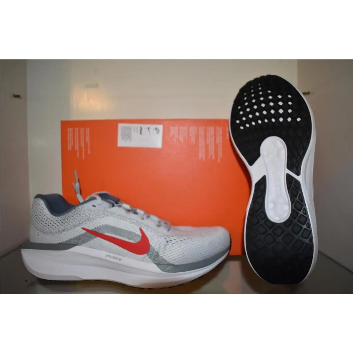 Nike Men`s Winflow 11 Road Running Shoes FJ9509 005 Gray Size 11.5