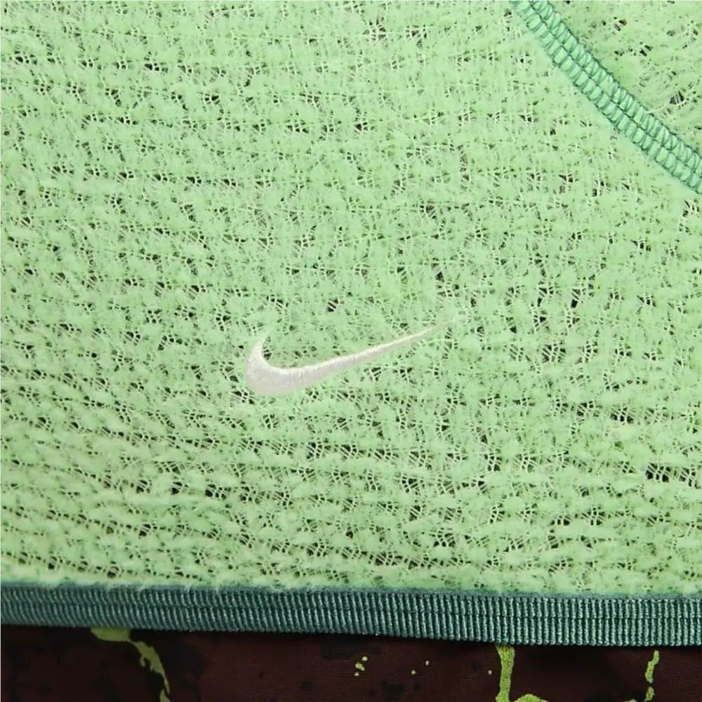 Nike clothing - Green (UPC: 196977847820) 5