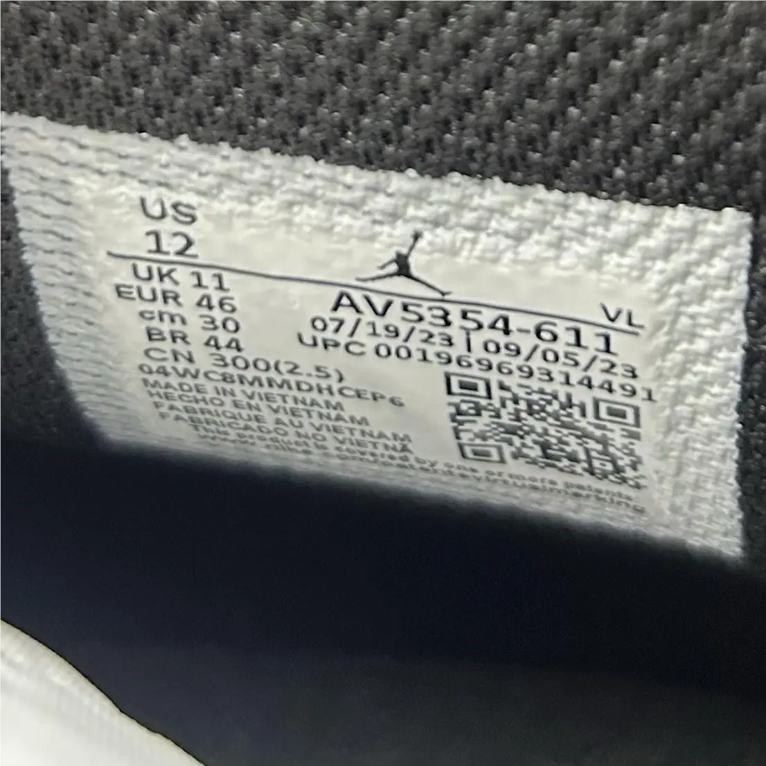 Nike shoes - Nike Air Jordan 1 - Air - AV5354 611 - White 9