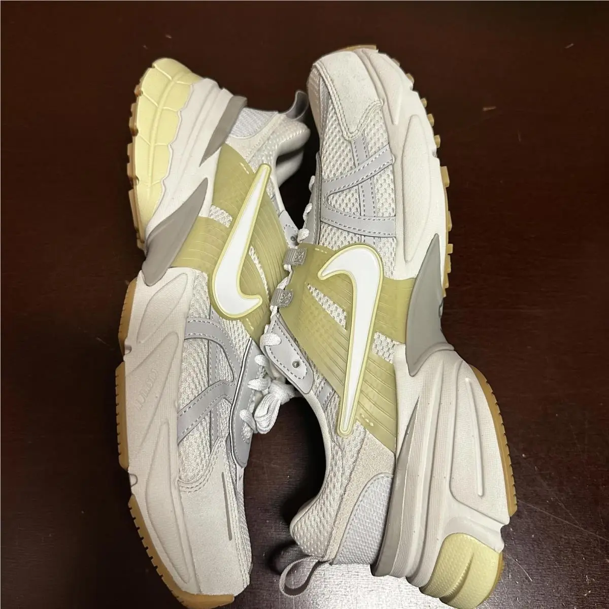 Nike shoes - Beige 2