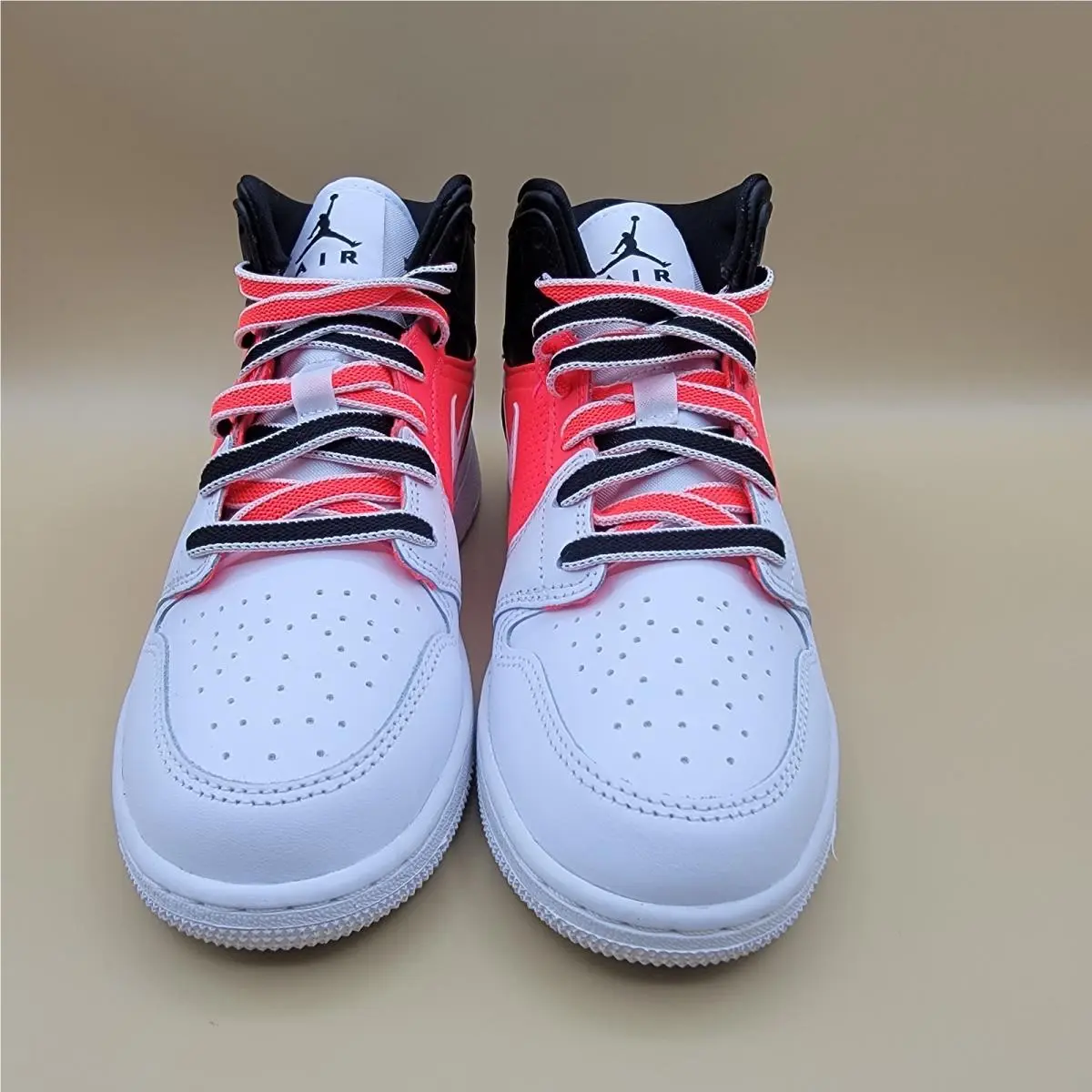 Nike shoes - Air Jordan 1 Mid SE - FB4417 016 - White (UPC: 196604475655) 5