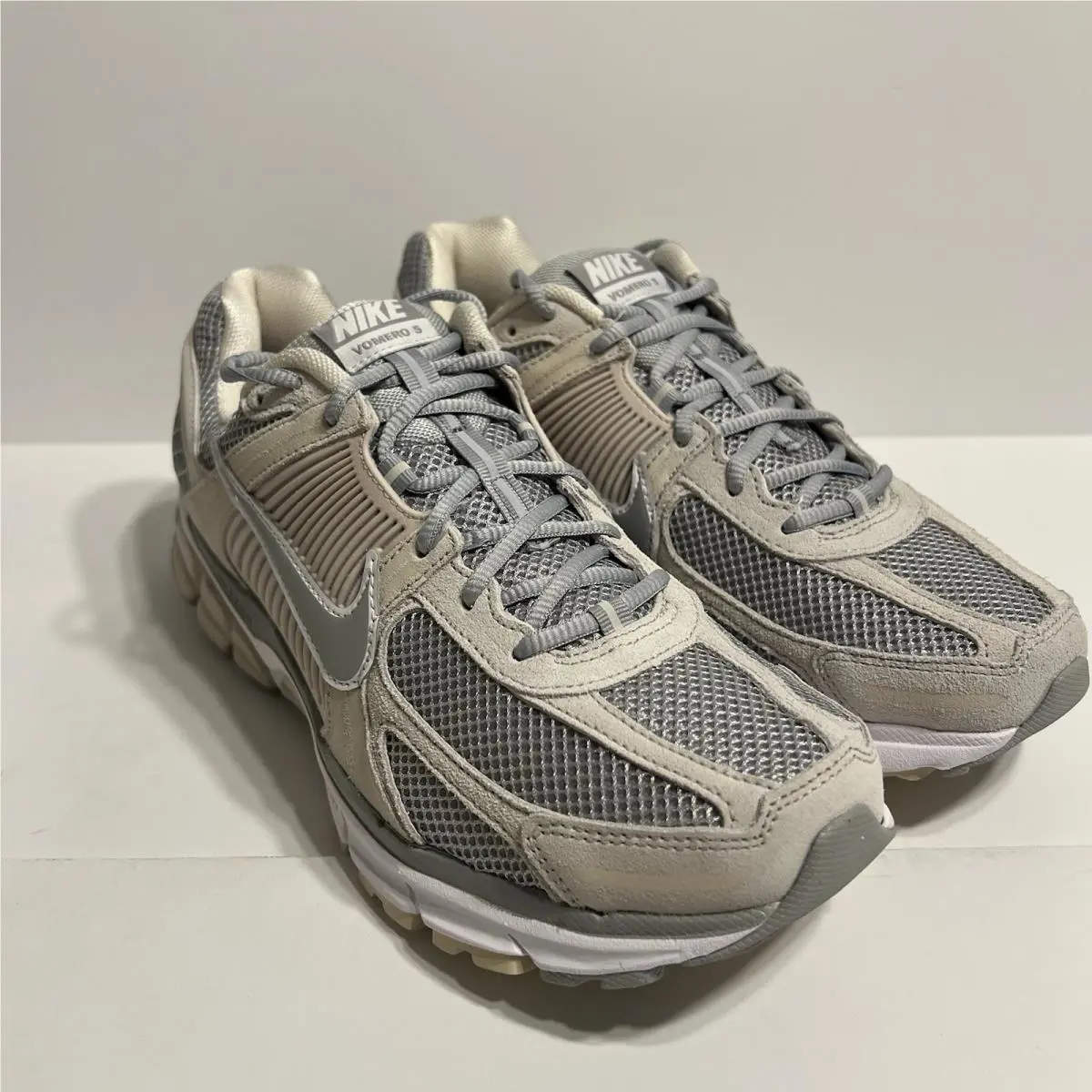 Nike shoes - Nike Zoom Vomero - Zoom Vomero - Beige 1