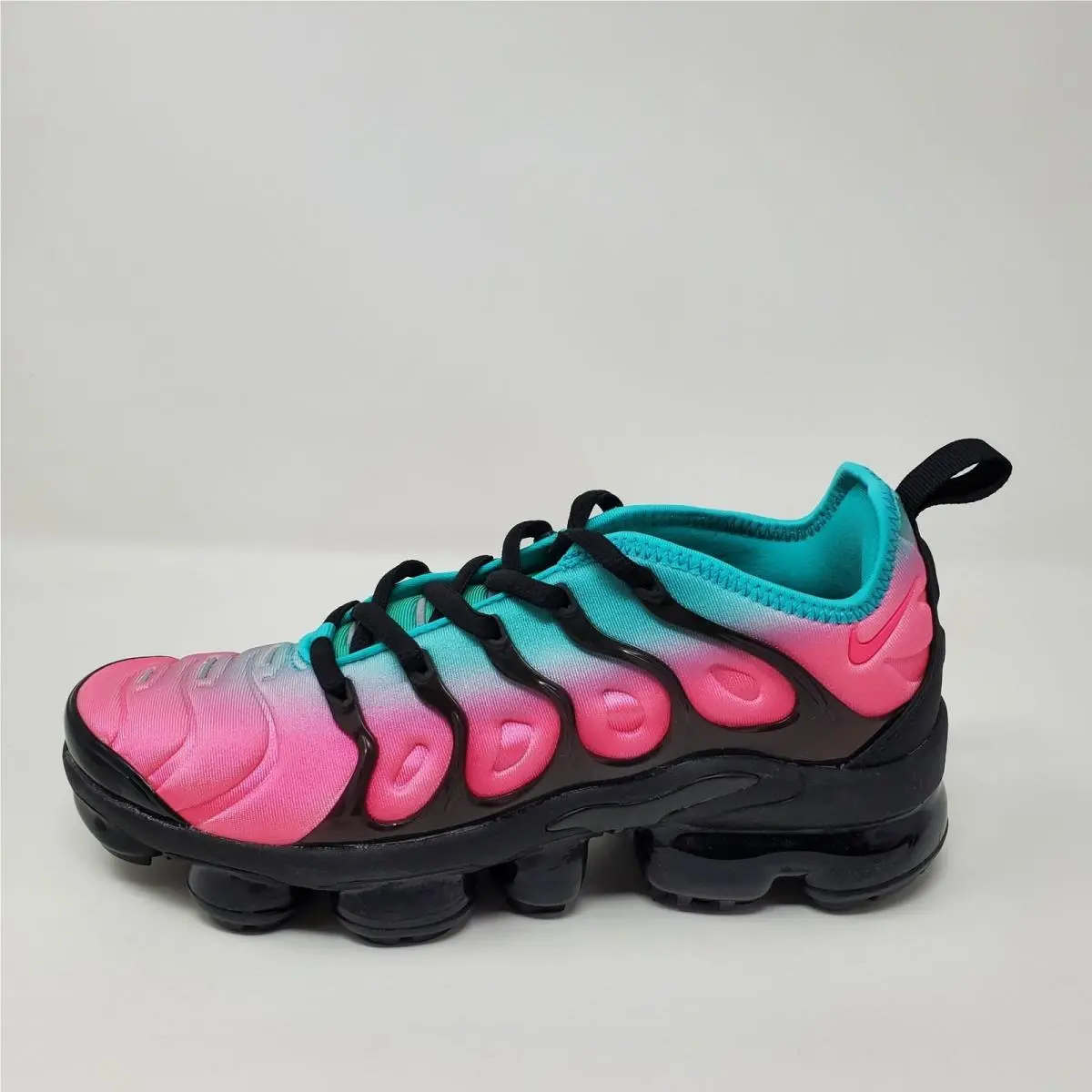 Nike shoes - Nike Air Vapormax Plus - Air Vapormax Plus - FN7175-630 - Pink 3