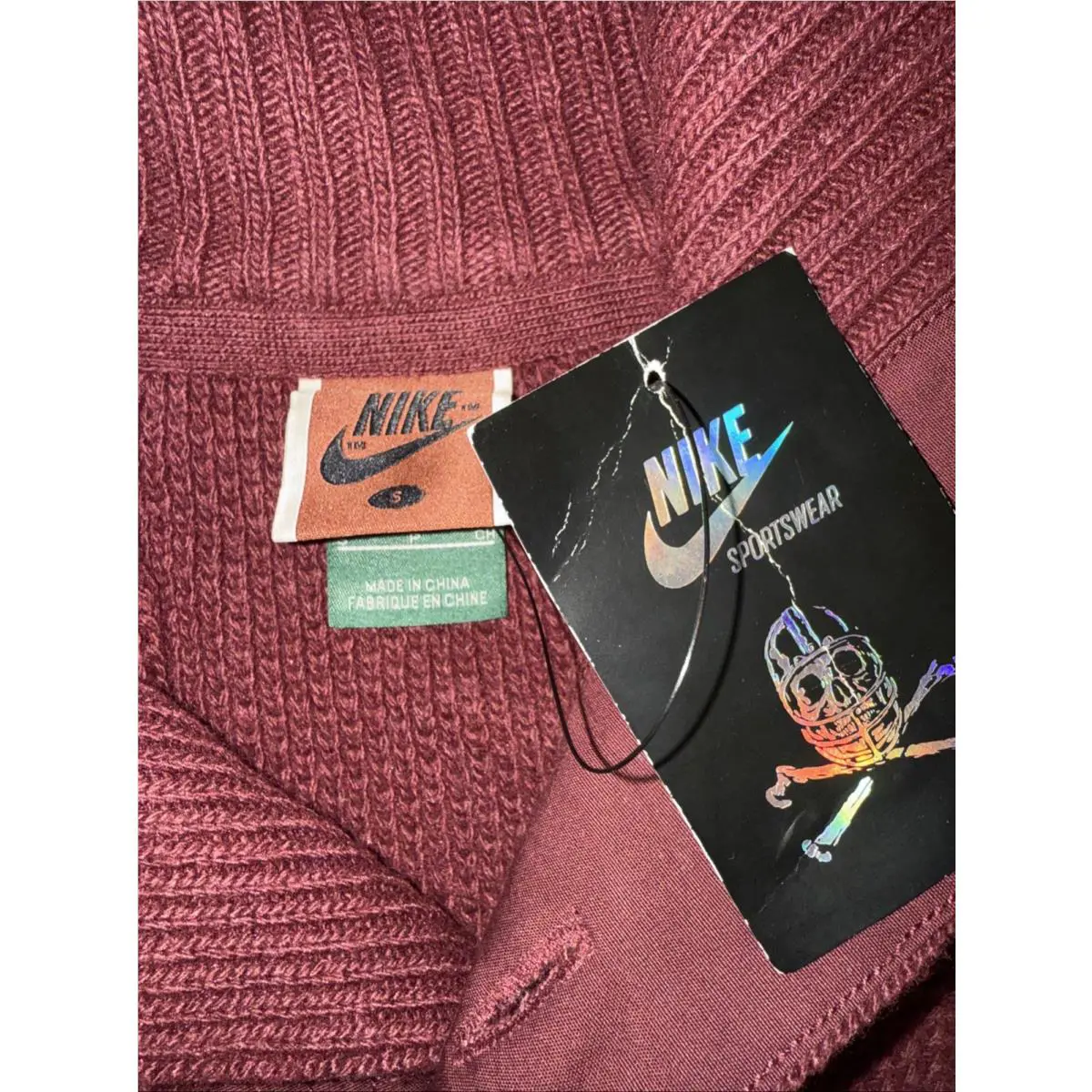 Nike clothing - Gray (UPC: 886912772477) 6