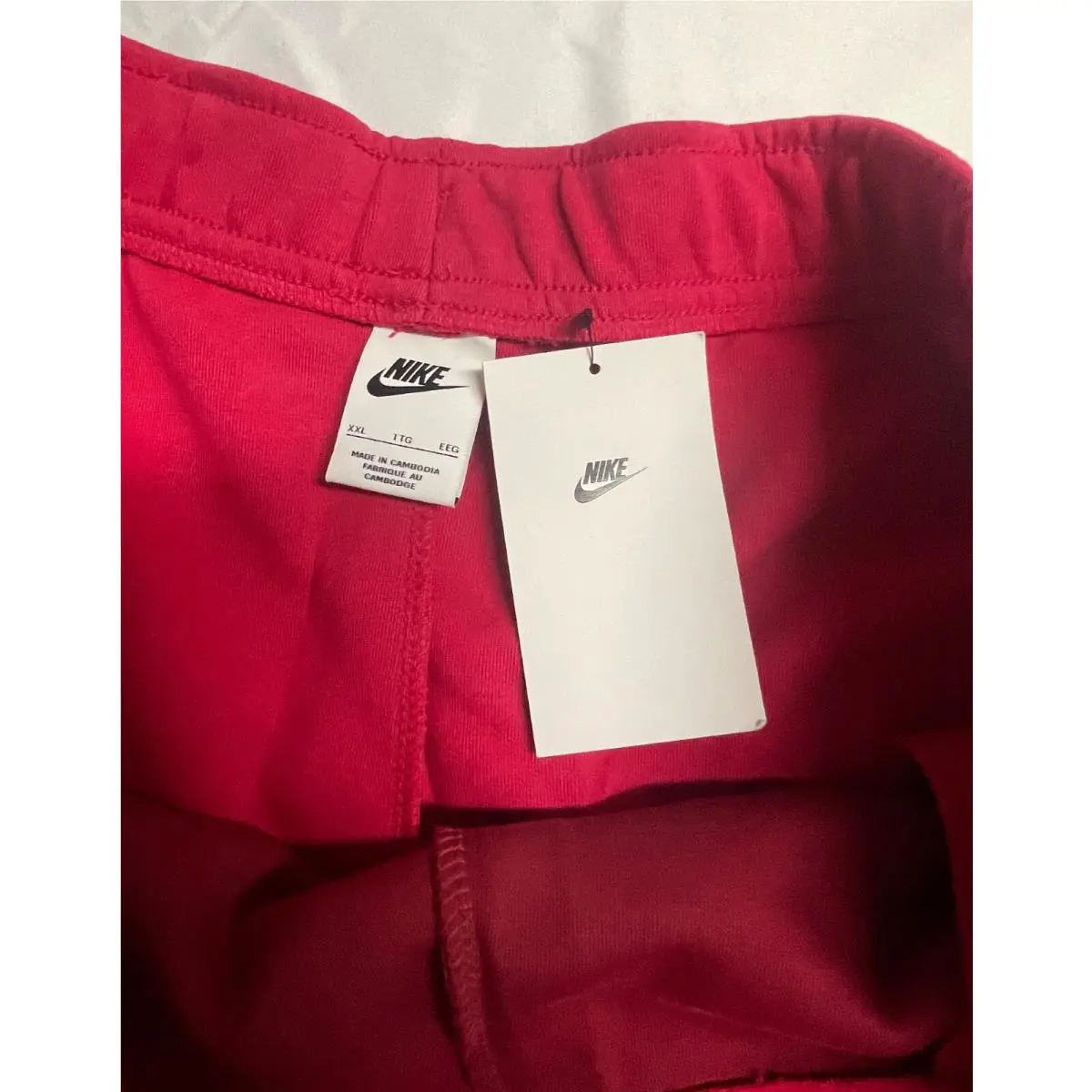 Nike clothing - Berry Red (UPC: 195242880838) 9