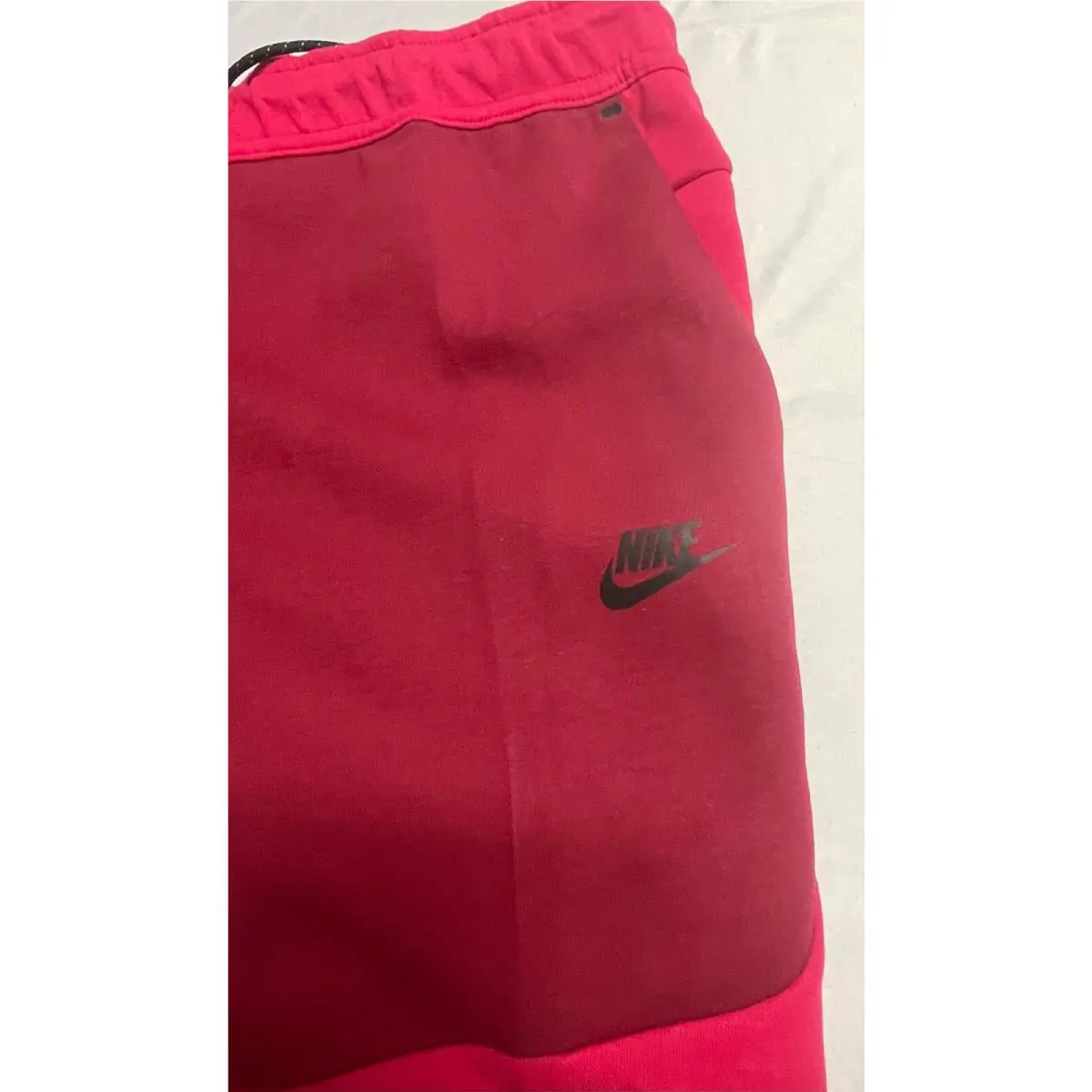 Nike clothing - Berry Red (UPC: 195242880838) 6