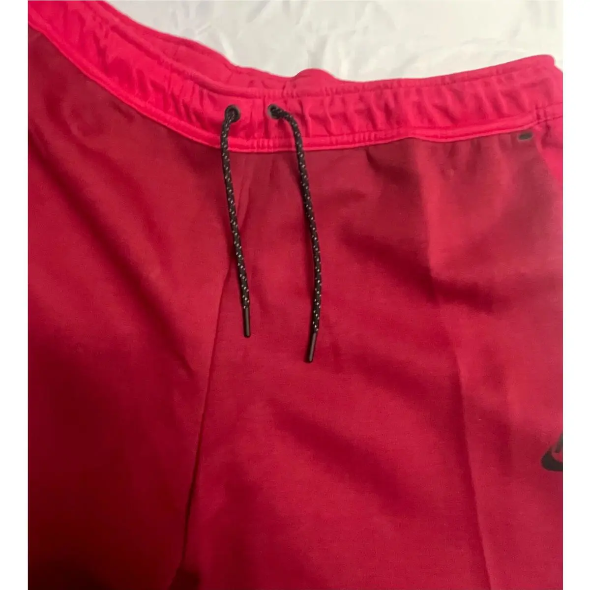 Nike clothing - Berry Red (UPC: 195242880838) 7