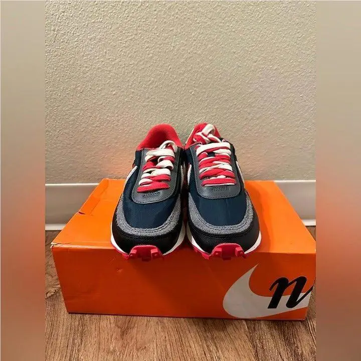 Nike shoes - Red 3