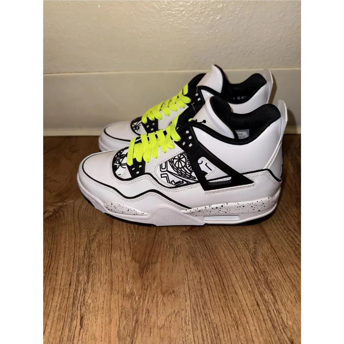 Nike shoes - White 1