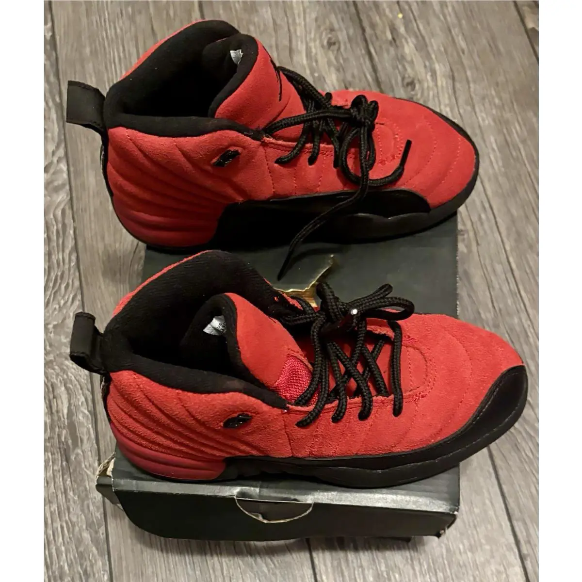 Nike shoes - Air Jordan 12 - Air - Red 4