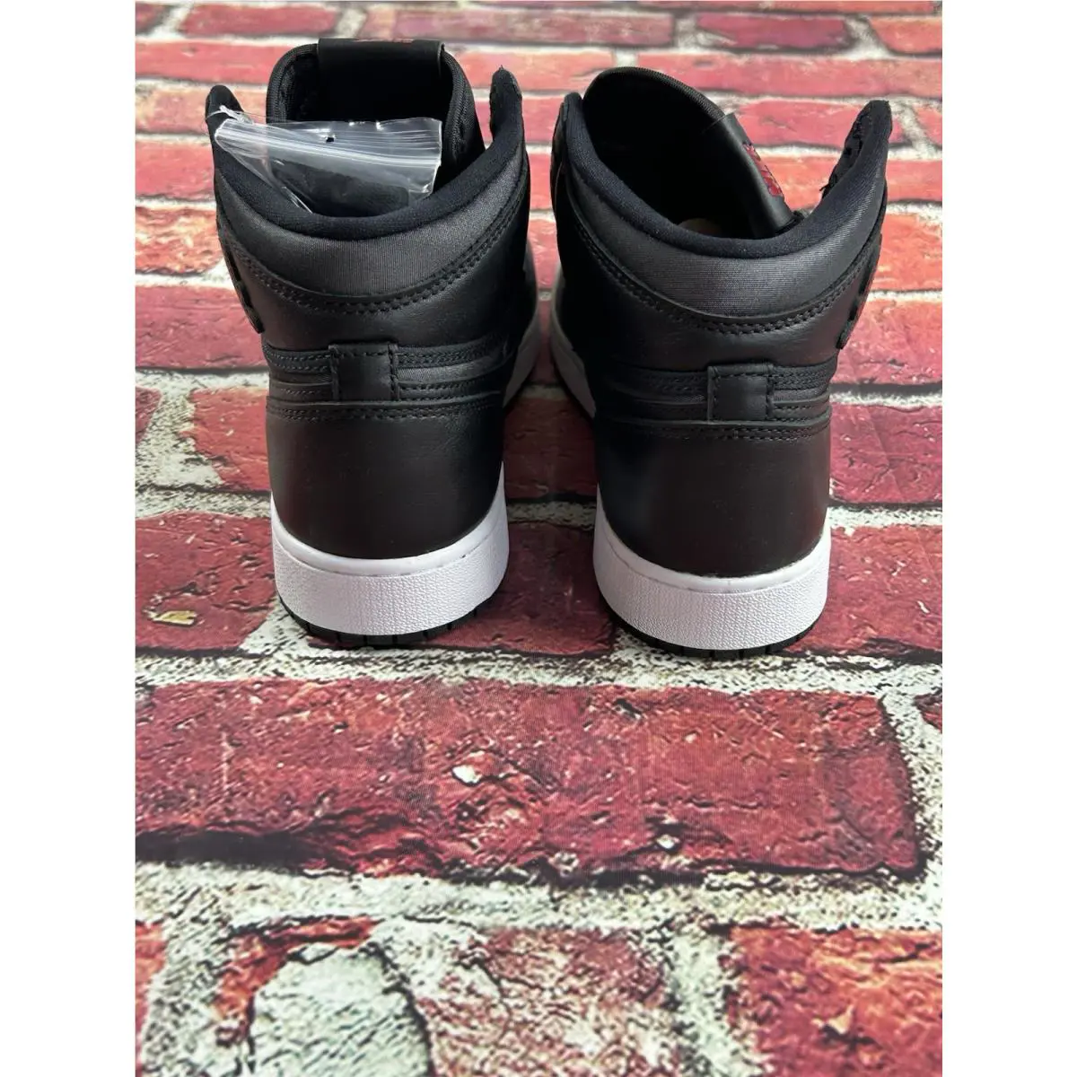 Nike shoes - Air Jordan 1 - Air - Black 2