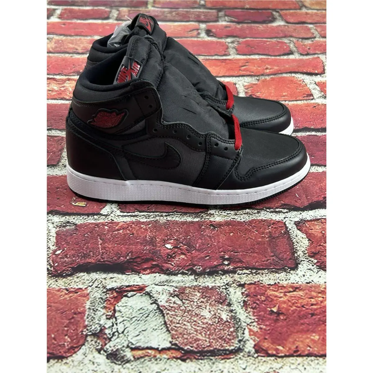 Nike shoes - Air Jordan 1 - Air - Black 3