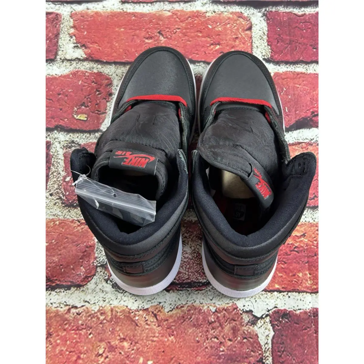 Nike shoes - Air Jordan 1 - Air - Black 4