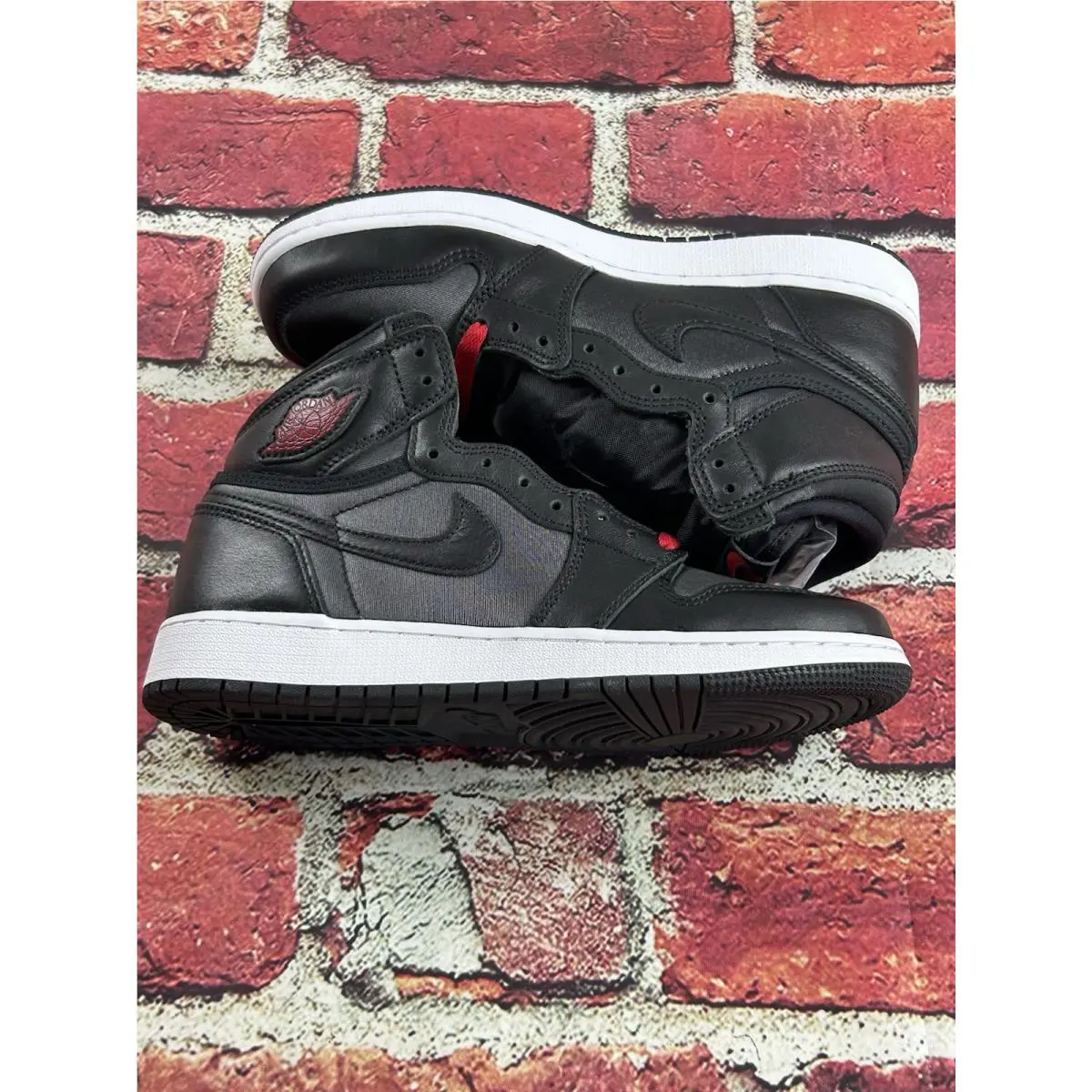 Nike shoes - Air Jordan 1 - Air - Black 6