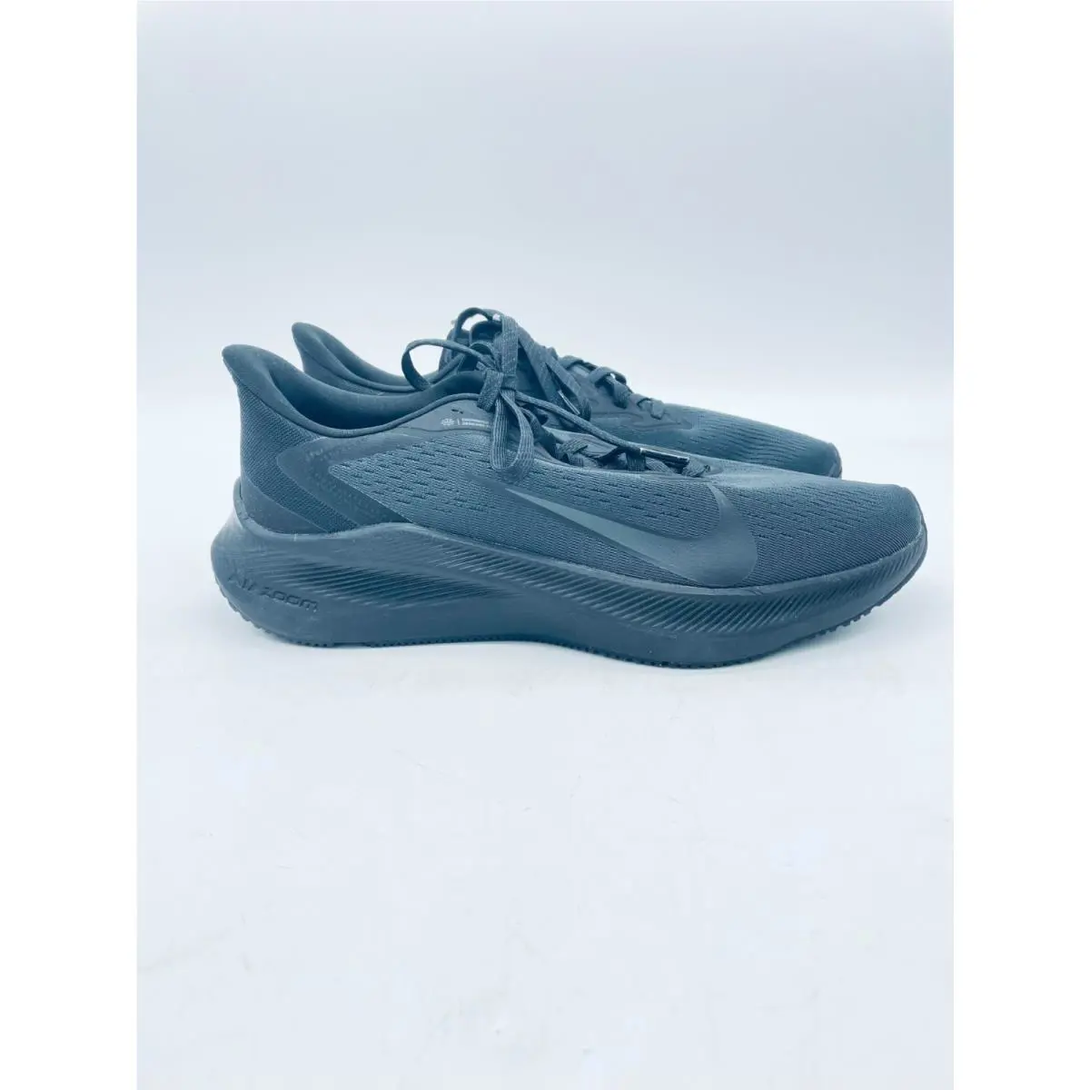 Nike shoes - Black 2