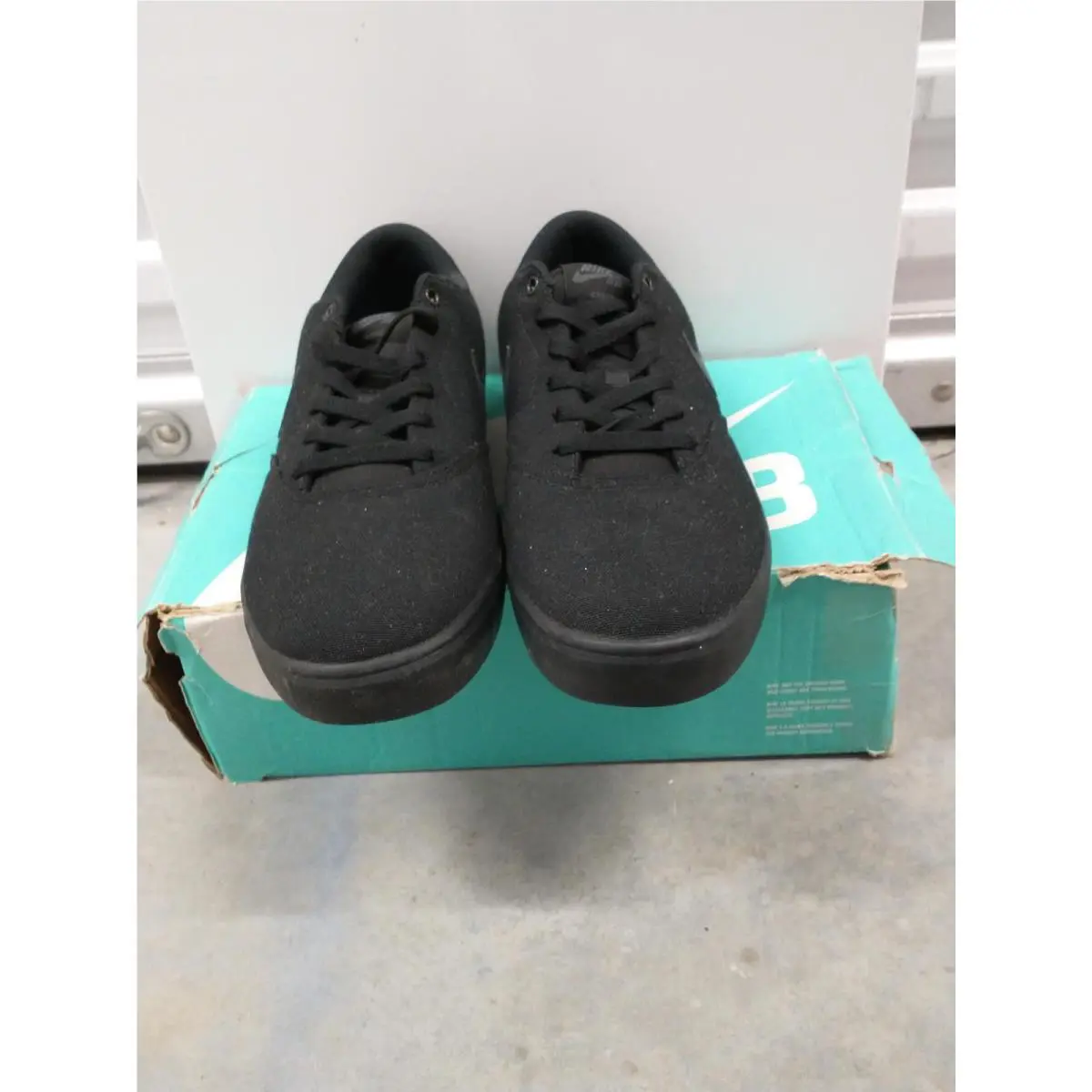 Nike shoes - Black 1