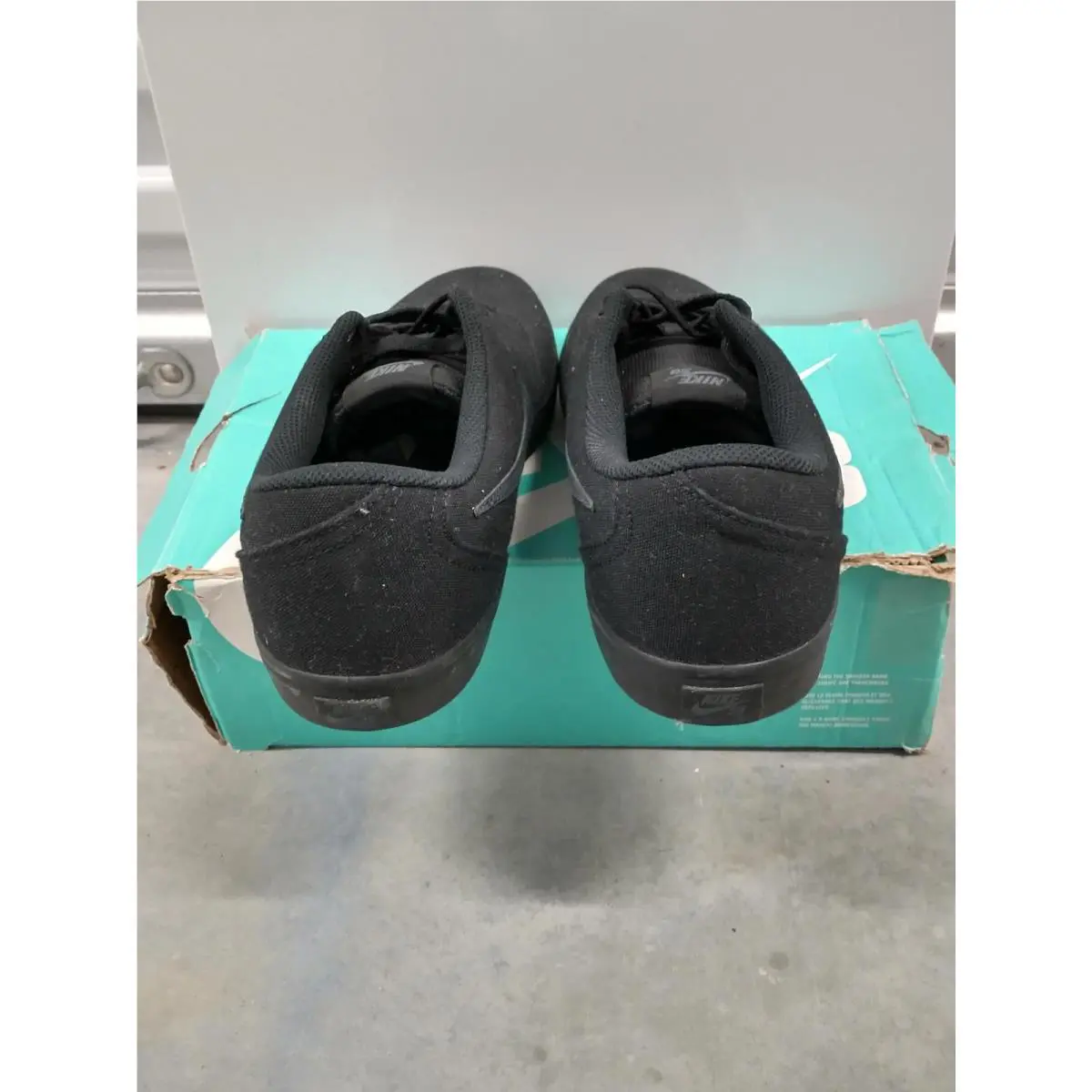 Nike shoes - Black 4