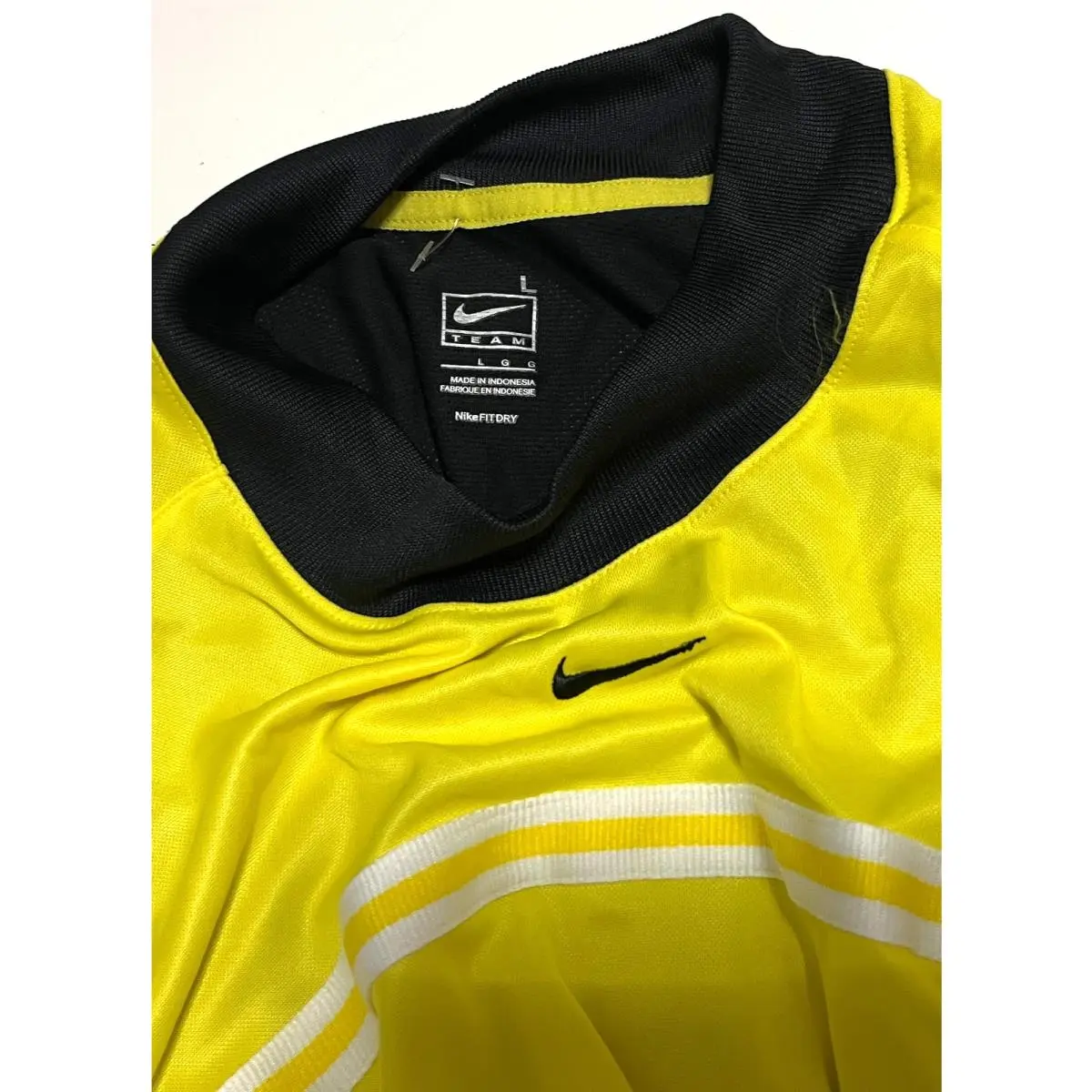 Nike clothing - Yellow 6