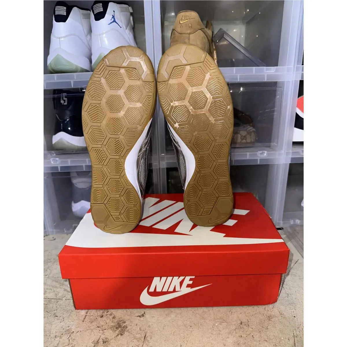 Nike shoes - Silver 1