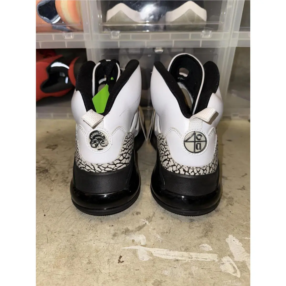 Nike shoes - White 2