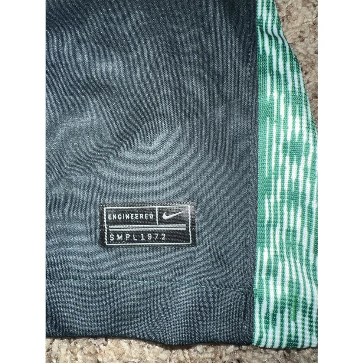 Nike clothing - Green 2