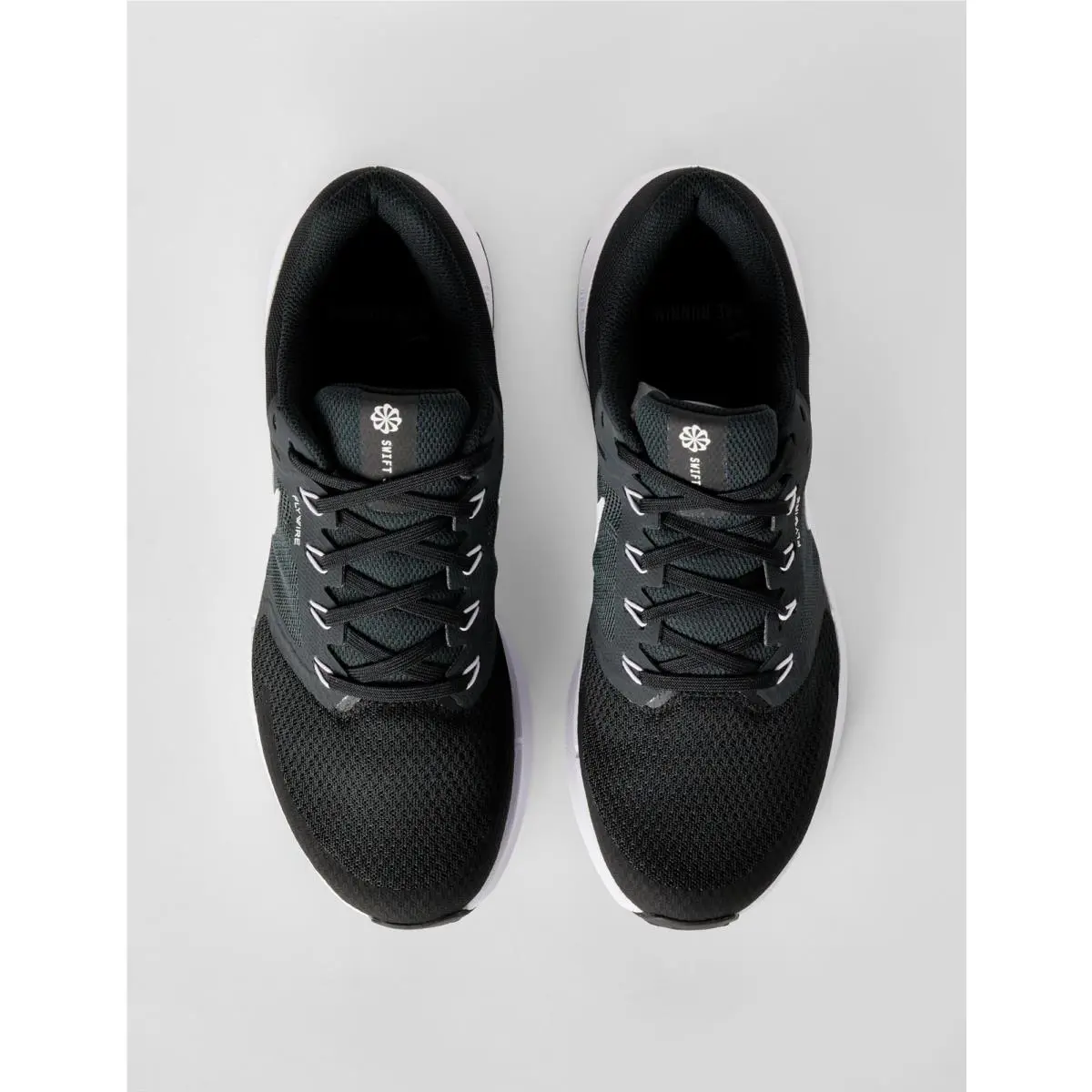 Nike shoes - Black (UPC: 196153291317) 3