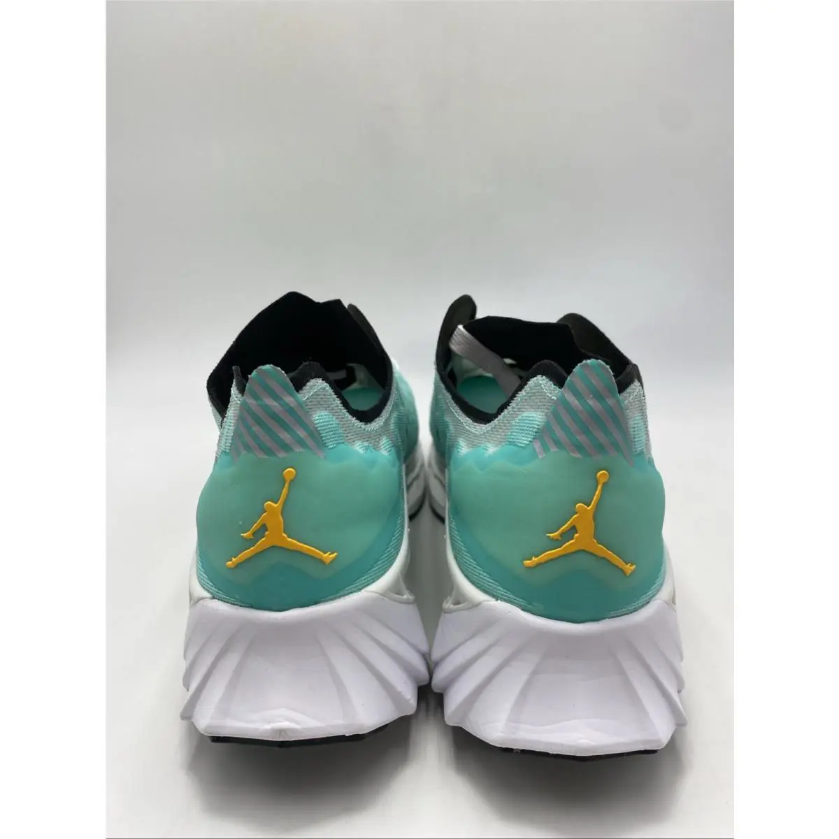 Nike shoes - Jordan Trunner Ultimate - Trunner Ultimate - CJ1495 301 - Aurora Green/Laser Orange (UPC: 194276128923) 4