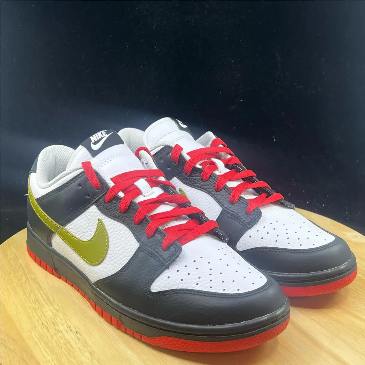 Nike shoes - Black 3