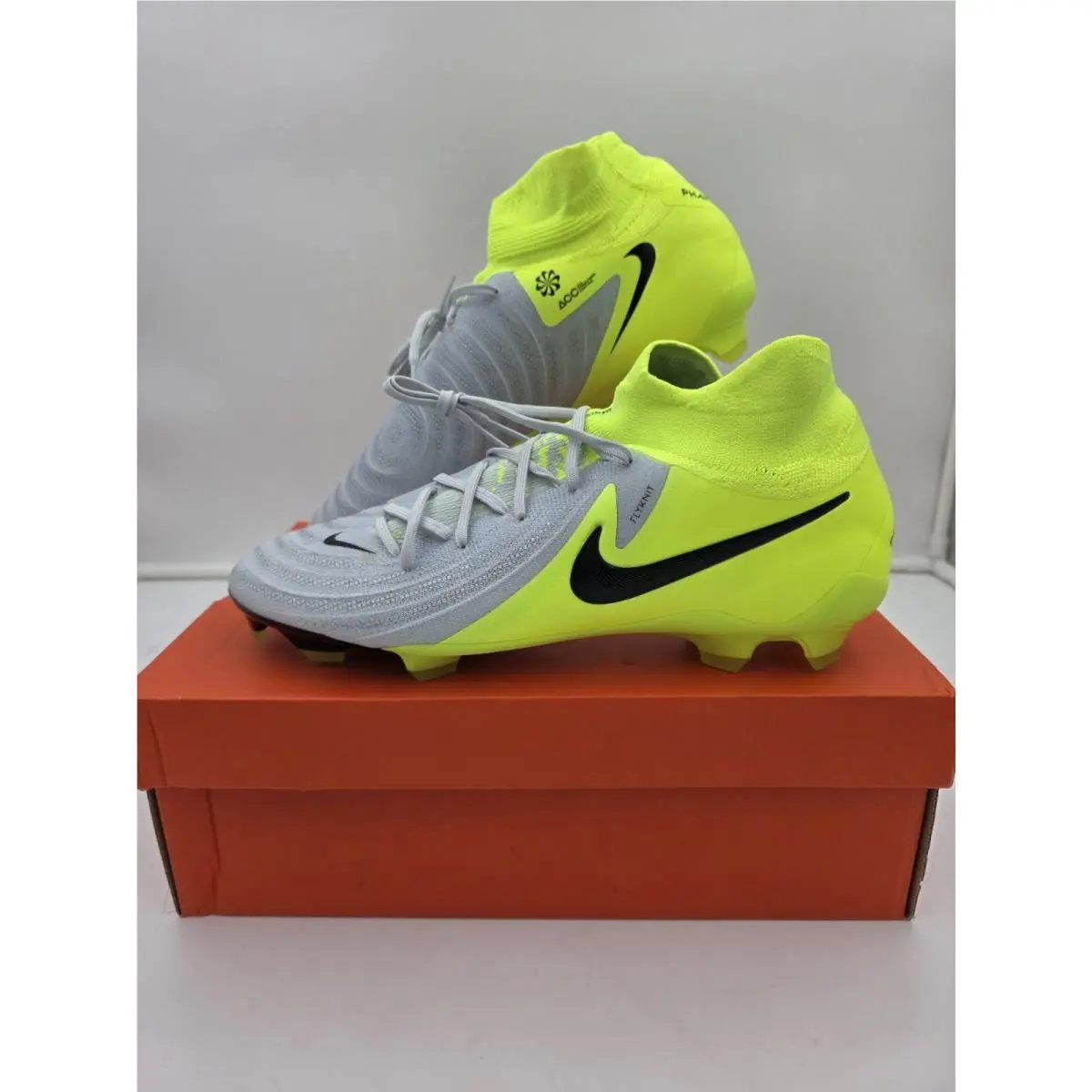 Nike Phantom Luna 2 Pro FG Men`s 11 Soccer Cleats Mad Voltage Pack FJ2575-003