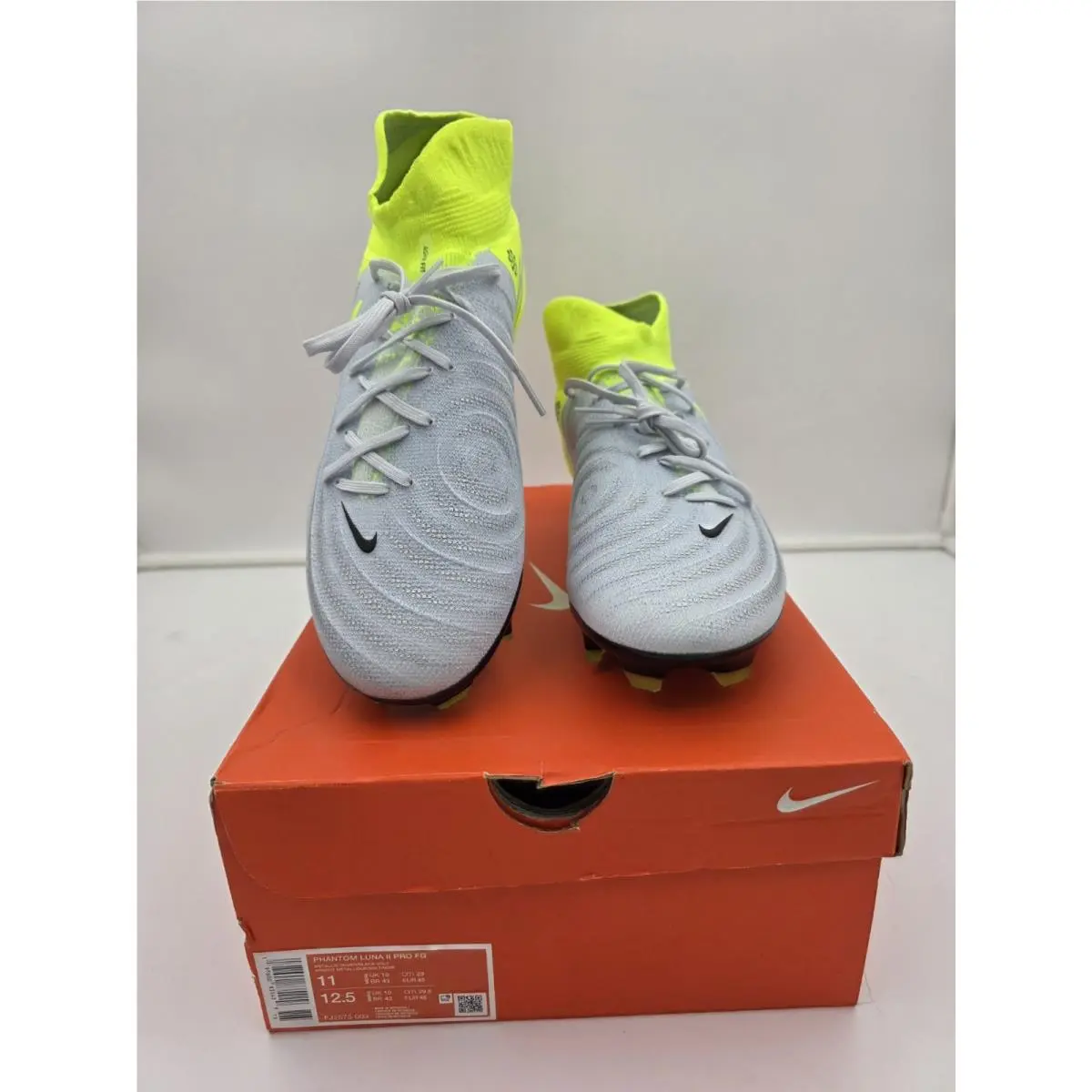 Nike shoes - Nike Phantom Luna - Phantom Luna - FJ2575-003 - Yellow (UPC: 197600835429) 0