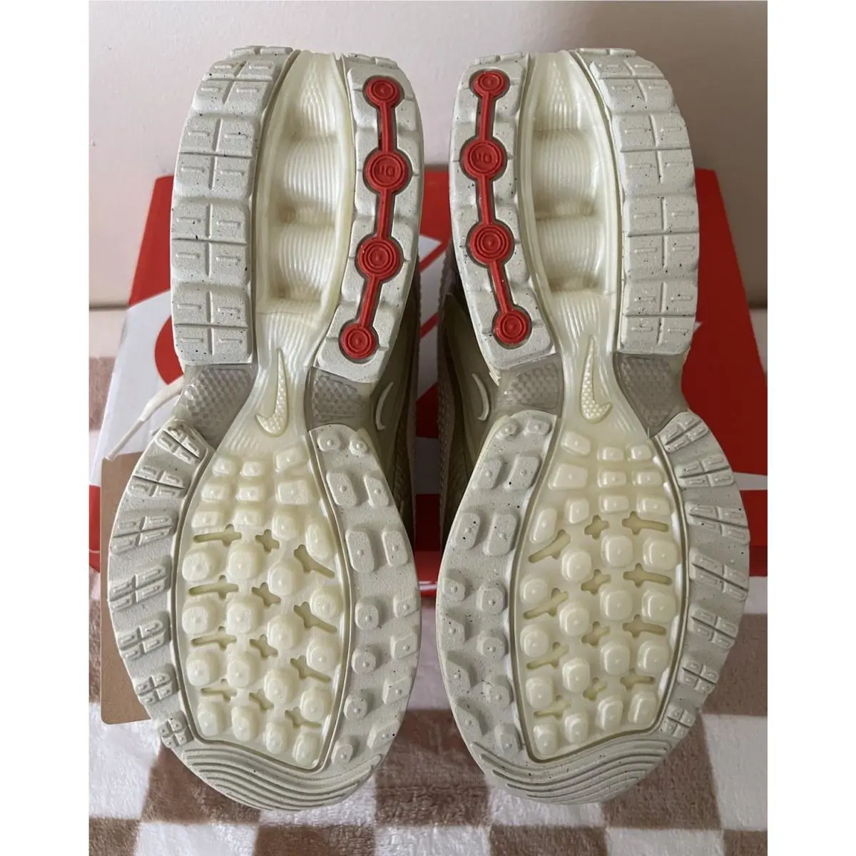 Nike shoes - Nike Air Max DN - Air Max - HV4861 200 - Light Khaki/Fossil/Team Gold 10