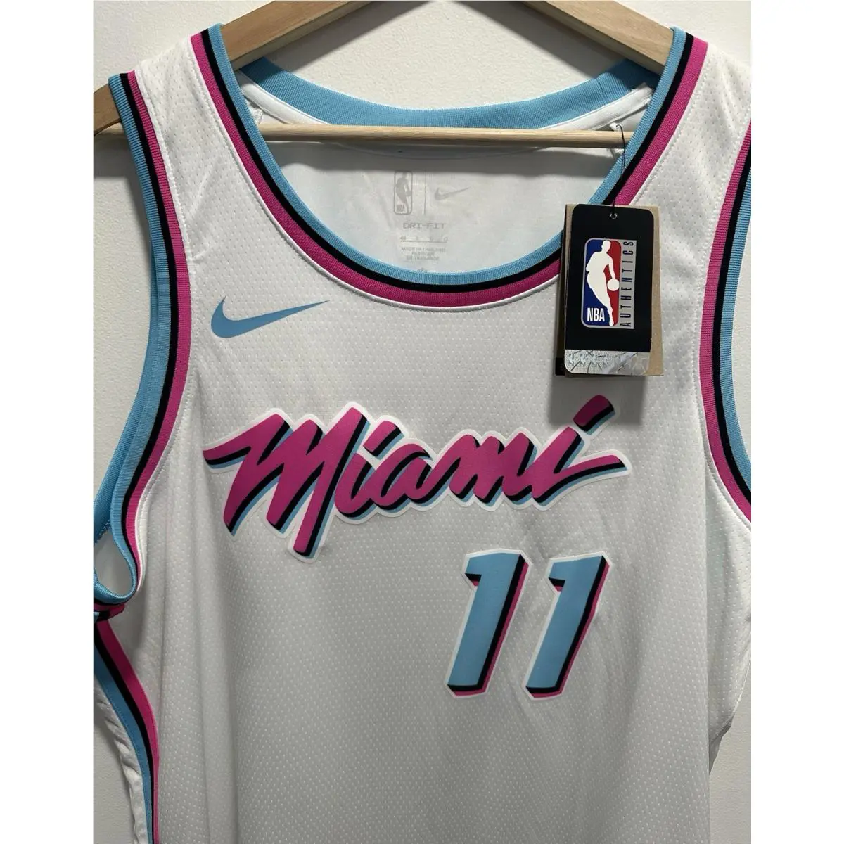 Nike clothing - Nike Swingman - Swingman - HJ6706-103 - White (UPC: 0197602655278) 1