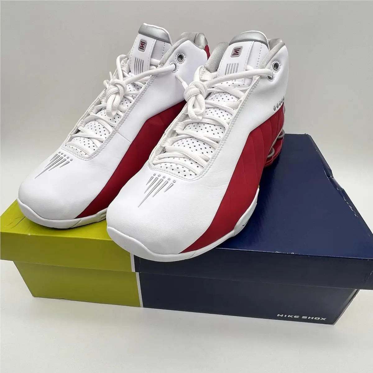 Men`s Nike Shox BB4 Basketball Shoes Red White Size 8.5