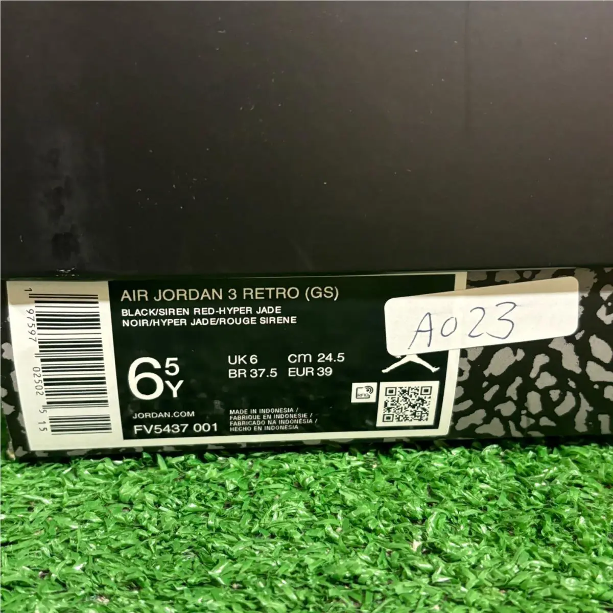 Nike shoes - Air Jordan 3 - Air - Black 5