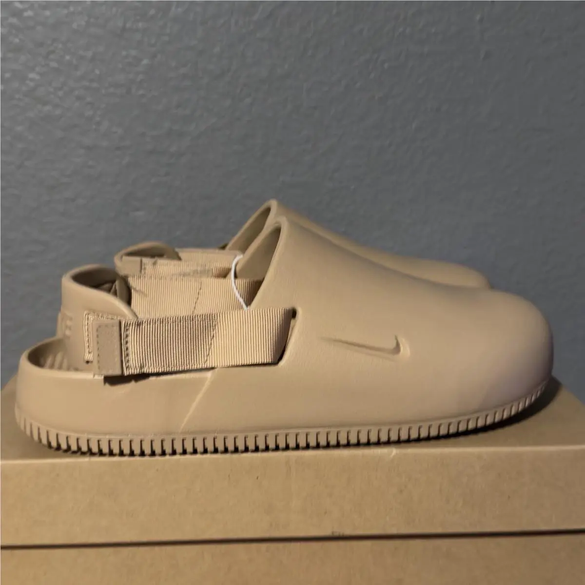 Nike shoes - Nike Sandals - Sandals - Beige (UPC: 0196968984800) 7