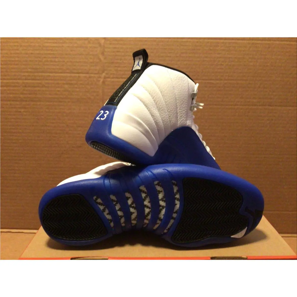 Nike shoes - Air Jordan 12 - Air - White 0