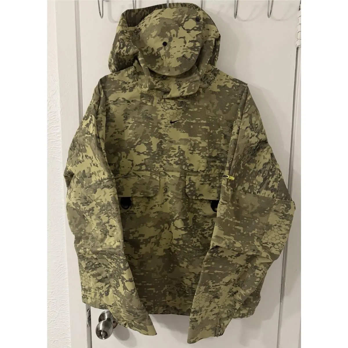 Nike Tech Woven Cordura Jacket Camo Olive Black IF8494-276 Mens Sz XS Oversized