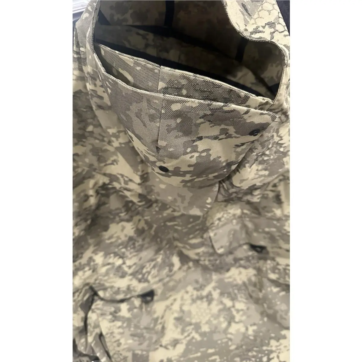 Nike clothing - Nike Tech Woven CORDURA - Tech Woven CORDURA - IF8494276 - Camo 11