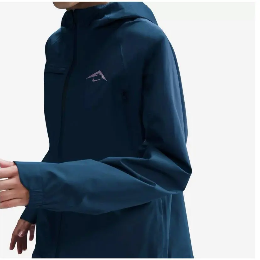 Nike clothing - Green (UPC: 0197600397033) 3